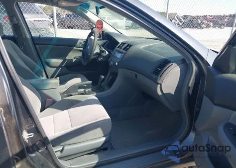 2003 Honda Accord 2.4 Lx from USA, damaged, VIN 1HGCM56383A129359